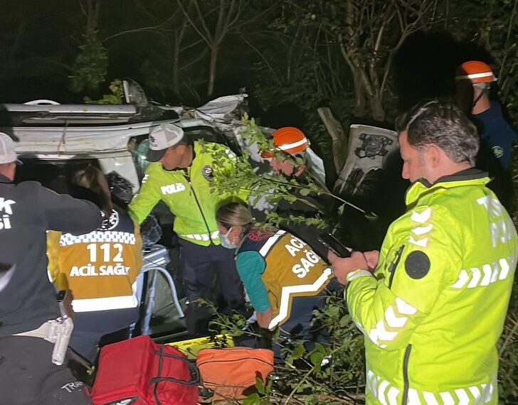 Bolu'da uçuruma devrilen araçtaki 6 kişi yaralandı G3