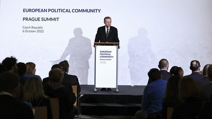 Cumhurbaşkanı Erdoğan, Prag'da basın toplantısı düzenledi: (1) G2