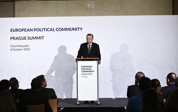 Cumhurbaşkanı Erdoğan, Prag'da basın toplantısı düzenledi: (1) G4