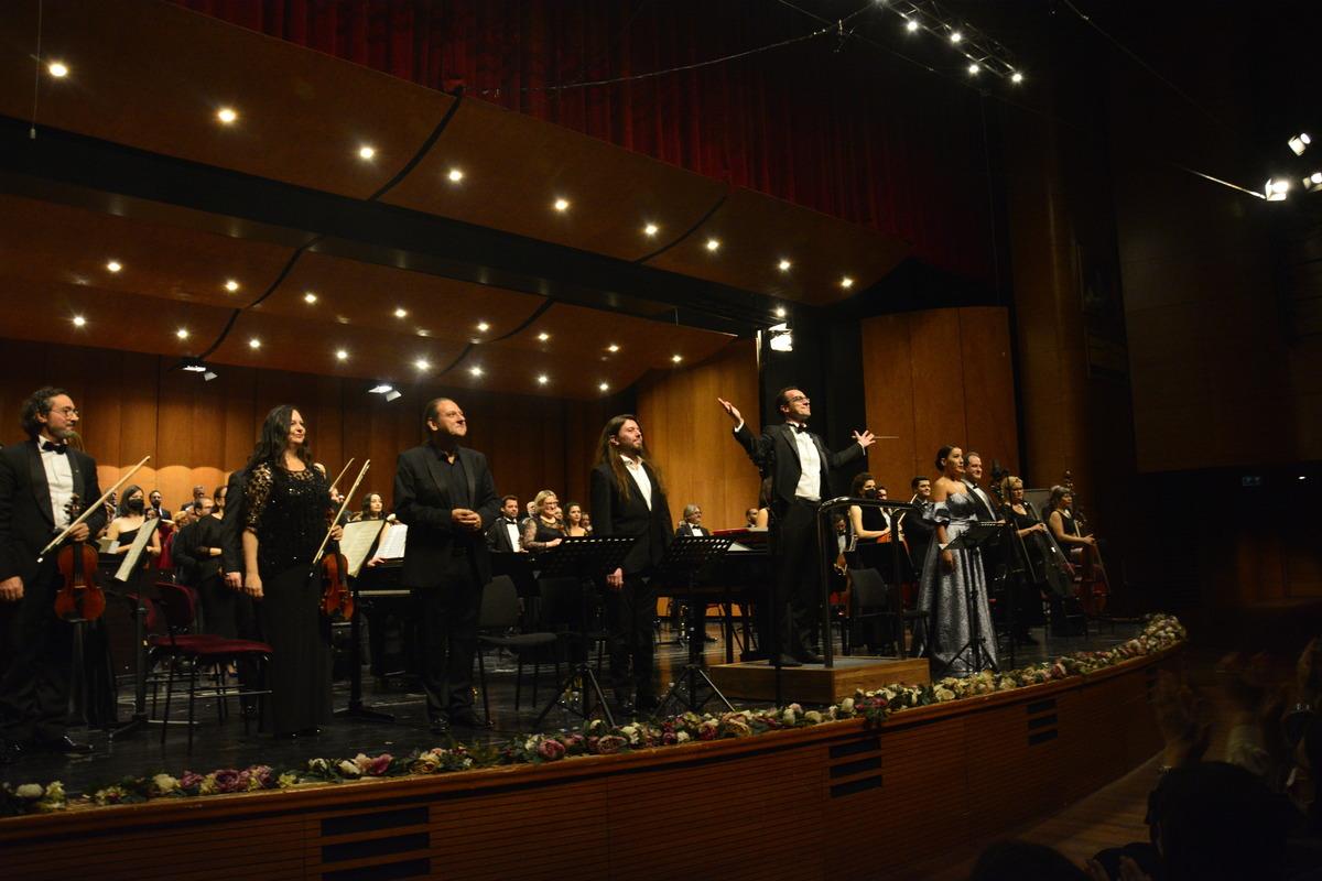 BBDSO yeni yıl sezon a&ccedil;ılışında gala konseri verdi