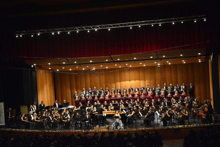 BBDSO yeni yıl sezon açılışında gala konseri verdi G3