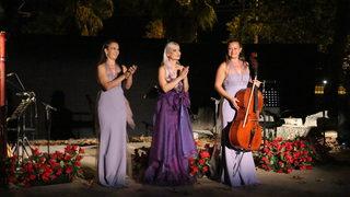 Antalya Müzesinin bahçesinde Venera Ensemble sahne aldı