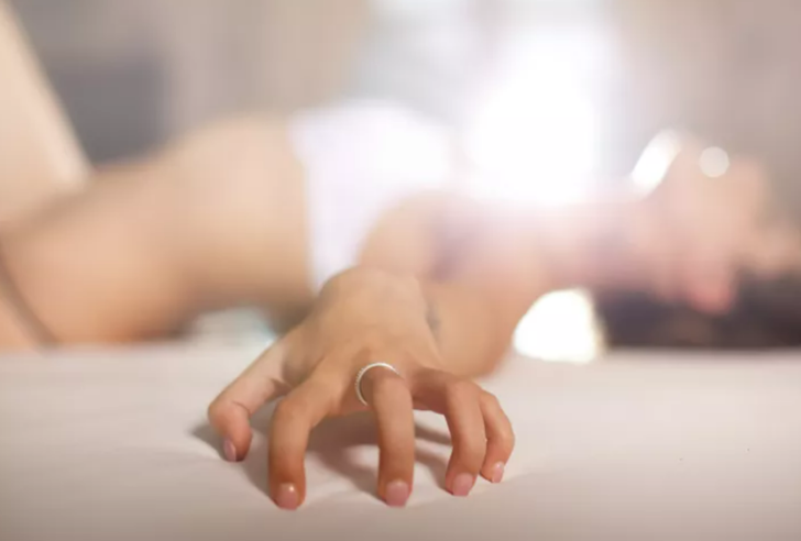 Orgazm sırasında bunun yaşanması normal mi? Seks ile ilgili sormaya utanılan 13 sorunun cevabı G1