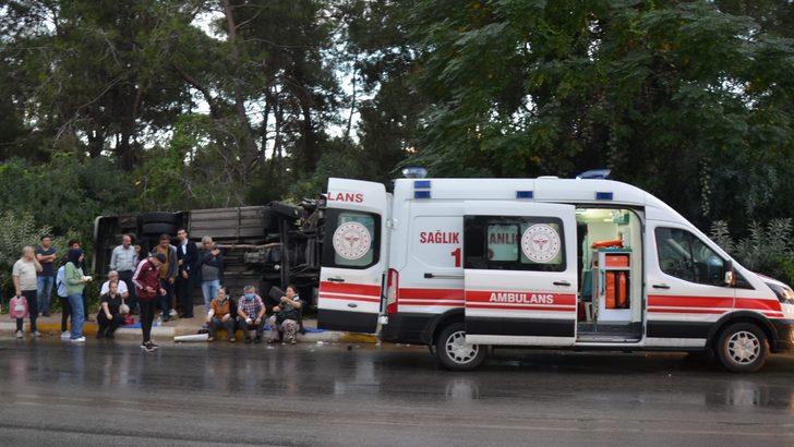 Antalya’da servis midibüsü devrildi, 9 kişi yaralandı G4