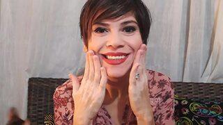 2. Sayfa konuğu Aydilge kimdir? Aydilge nereli ve kaç yaşında?