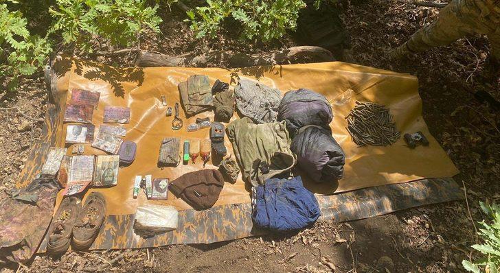 Tunceli'de teröristlerin kullandığı 4 sığınak imha edildi G2