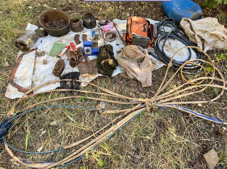 Tunceli'de teröristlerin kullandığı 4 sığınak imha edildi G3