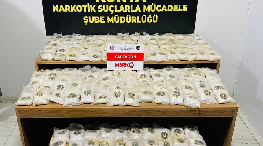 Konya'da 200 bin uyuşturucu hapın ele geçirildiği operasyonda 4 zanlı tutuklandı