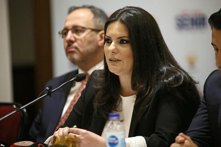 AK Parti'li Sarıeroğlu, Adana'da "2023'e Doğru Şehir Buluşmaları" programında konuştu: G2