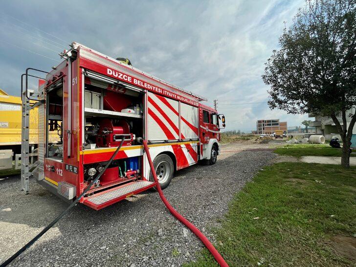 Düzce'de doğal gaz hattında parlama sonucu yangın çıktı G3