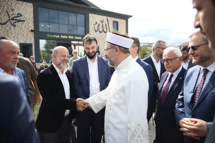 Diyanet İşleri Başkanı Erbaş, Sakarya'da cami açılışına katıldı: G5