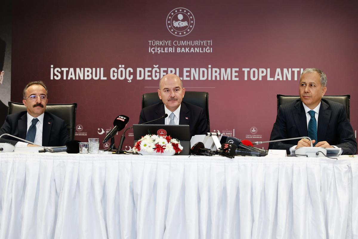 İ&ccedil;işleri Bakanı Soylu, İstanbul G&ouml;&ccedil; Değerlendirme Toplantısı'nda konuştu: (2)