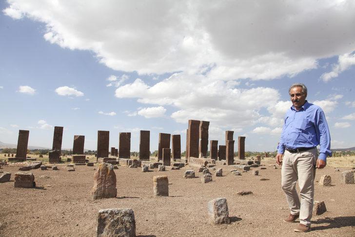 Ahlat'ta Türk büyüklerinin mezarlarının tespitine yönelik çalışma başlatıldı G1