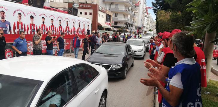 Kumluca Belediyesinde grev yapan işçiler ile belediye görevlileri arasında arbede yaşandı G2