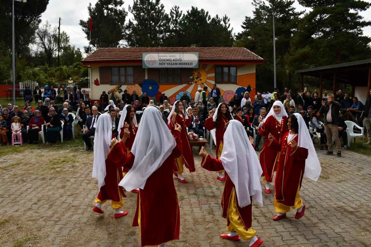 Karab&uuml;k'te kullanılmayan okullar "K&ouml;y Yaşam Merkezi"ne d&ouml;n&uuml;şt&uuml;r&uuml;l&uuml;yor