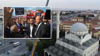 İmamoğlu camimizi engelleme pankartları açtılar! Basın açıklaması bu sözlerle yarıda kesildi