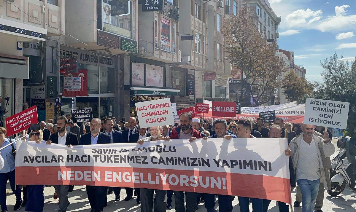 Yıkılan Hacı Ahmet T&uuml;kenmez Camisi'nin yeniden inşa edilmemesine tepki