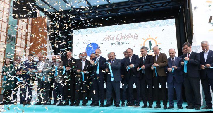 Ulaştırma ve Altyapı Bakanı Adil Karaismailoğlu, Trabzon'da okul açılışında konuştu: G4