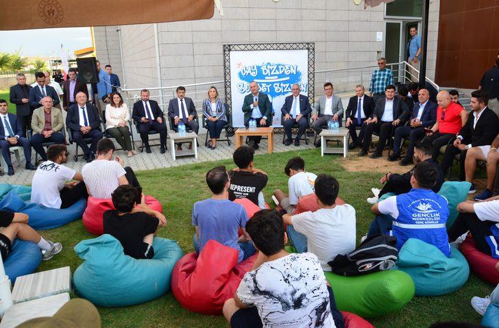 Dışişleri Bakanı Mevlüt Çavuşoğlu, Manavgat'ta ziyaretlerde bulundu G4