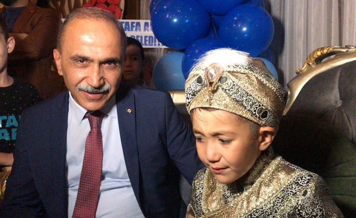 Şehit çocuğunun Adana'daki sünnet törenine polis teşkilatı tam kadro katıldı G2