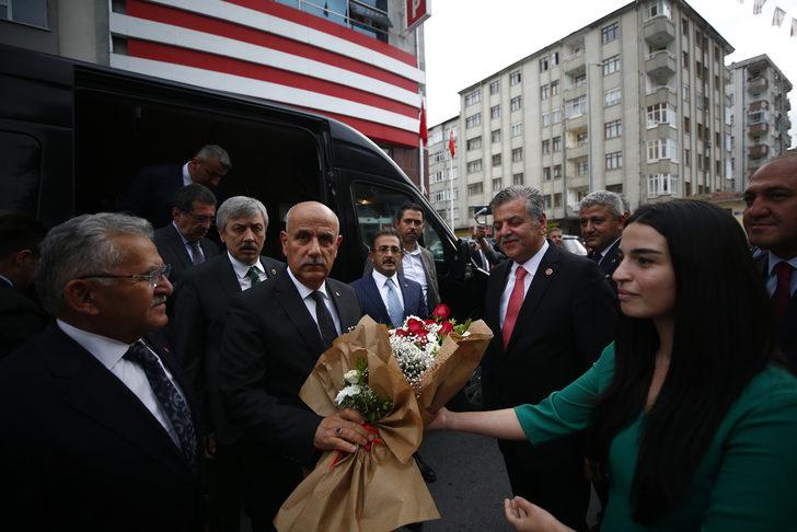 Bakan Kirişci, Kayseri'de tohum ve koyun dağıtımında konuştu: G1