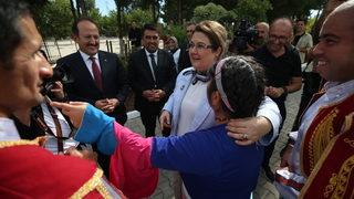 Bakan Yanık, Mersin Gündüzlü Bakım ve Aktif Yaşam Merkezinin açılışında konuştu: