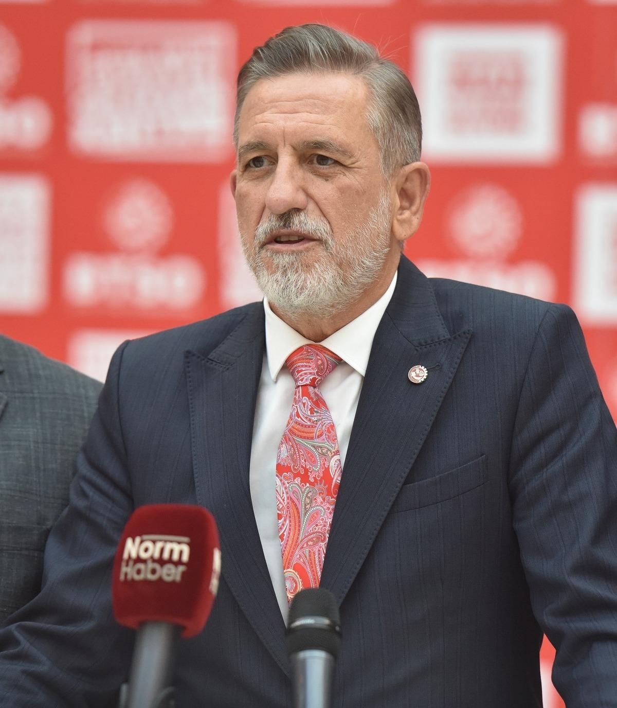 Bursa Ticaret ve Sanayi Odası Başkanı İbrahim Burkay yeniden başkanlığa se&ccedil;ildi