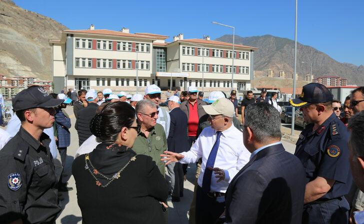 Yusufeli yeni yerleşim yerinde okullar 24 Ekim'de açılacak G1