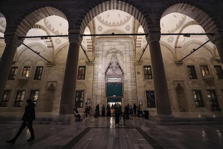 İstanbul'da Mevlit Kandili idrak edildi G5