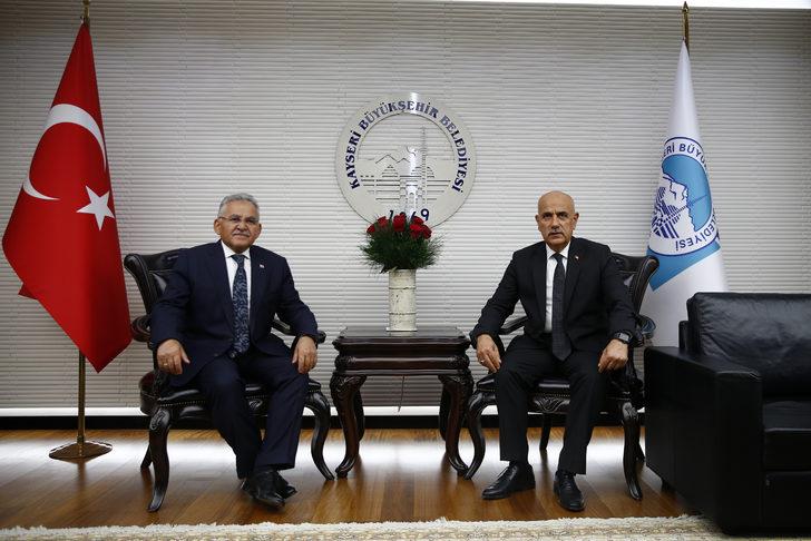 Bakan Kirişci, Kayseri'de "Tarım Sektörü Temsilcileri Toplantısı"nda konuştu: (1) G2