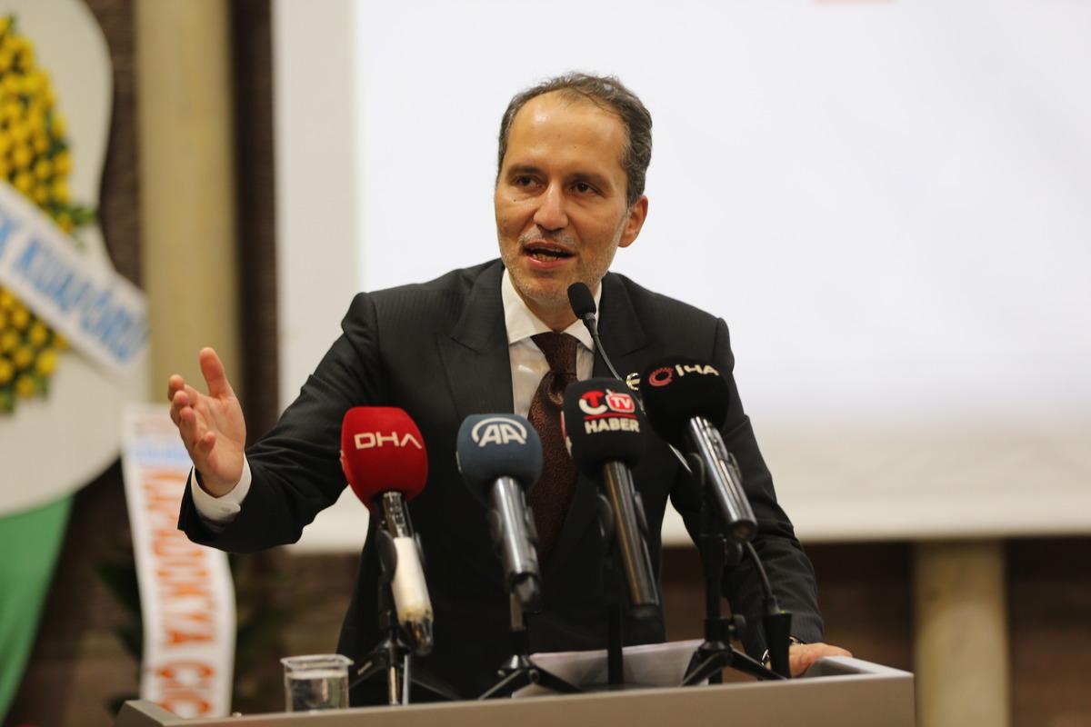 Yeniden Refah Partisi Genel Başkanı Erbakan, Nevşehir'de partisinin il kongresine katıldı