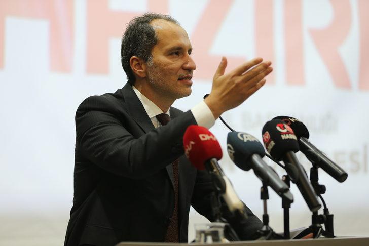 Yeniden Refah Partisi Genel Başkanı Erbakan, Nevşehir'de partisinin il kongresine katıldı G2