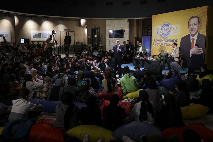 AK Parti Genel Başkan Yardımcısı Ömer Çelik, gençlerle buluştu: G1