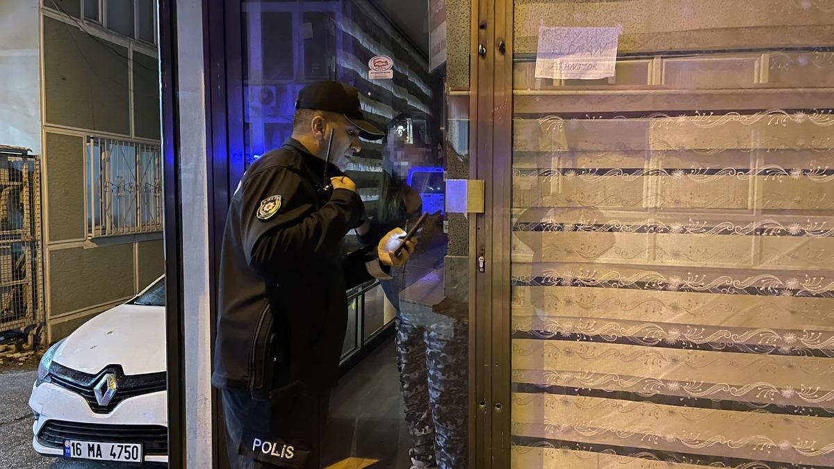 Bursa'da &ccedil;ay ocağında kilitli bırakılan kadını polis kurtardı