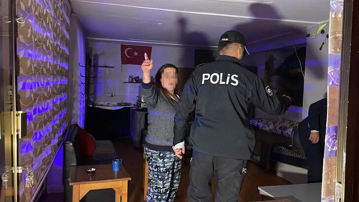 Bursa'da çay ocağında kilitli bırakılan kadını polis kurtardı G3