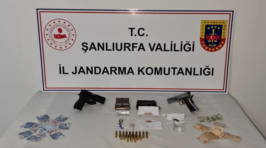 Şanlıurfa'da yol uygulamasında 41 şüpheli gözaltına alındı