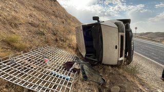 Adıyaman'da minibüsün devrilmesi sonucu 3 kişi yaralandı