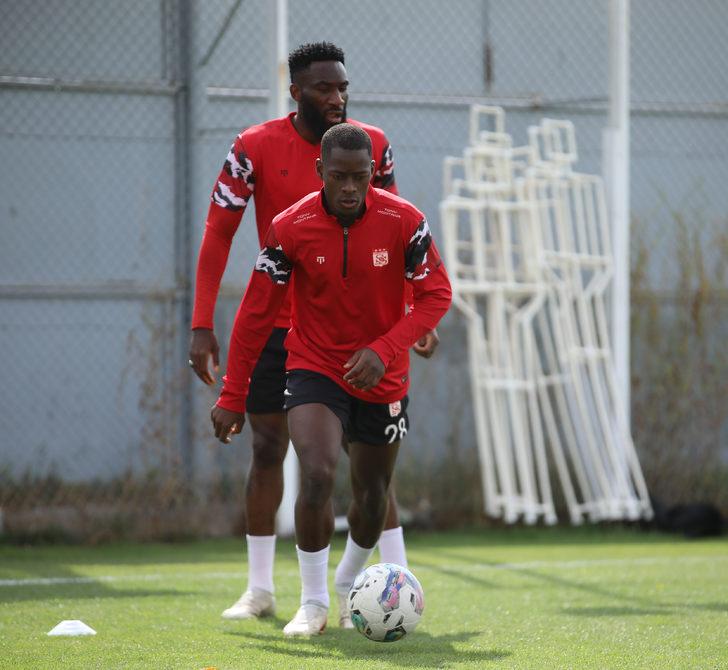 Sivasspor, Başakşehir maçının hazırlıklarına devam etti G2