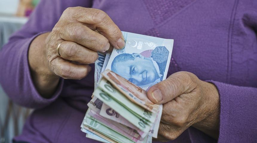 SON DAKİKA | Emekli maaş zammı bekleyenleri endişelendiren açıklama: Bunu kimse bilmiyordu, yeni detay! ‘Milyonlarca kişi zam alamayabilir’