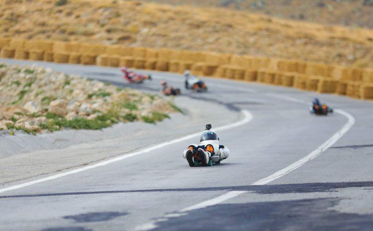 Dünya İniş Kaykay ve Hız Kayağı Şampiyonası Hasan Dağı'nda başladı G3