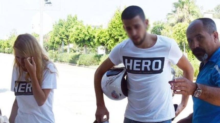 'Hero' tiş&ouml;rt&uuml; giyen sevgililer g&ouml;zaltına alındı
