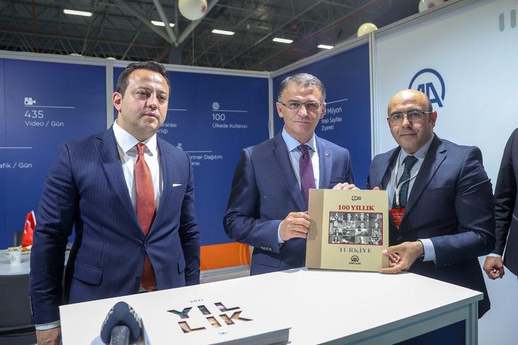 Van Valisi Balcı "Devlet Teşvikleri Tanıtım Günleri"nde AA standını ziyaret etti G3