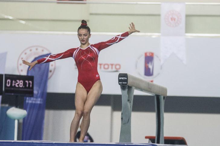 Artistik Cimnastik Dünya Challenge Kupası'nda ikinci eleme yarışları başladı G2