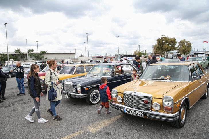 Klasik otomobil tutkunları Üsküdar'da buluştu G3