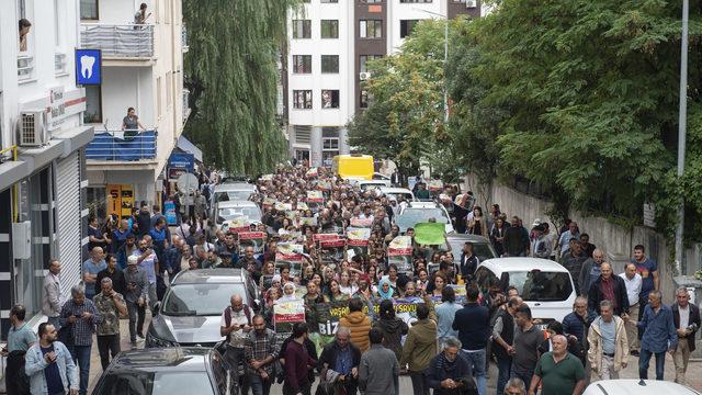 Tunceli'de toplanan bir grup madencilik projelerine tepki gösterdi