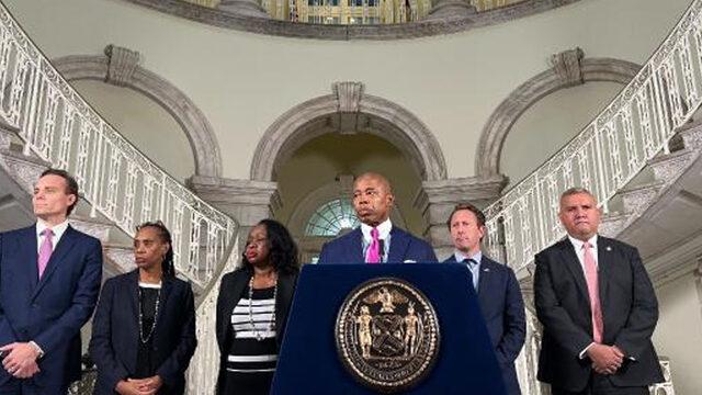 Kente gelen sığınmacılar kriz çıkardı! New York'ta OHAL ilan edildi