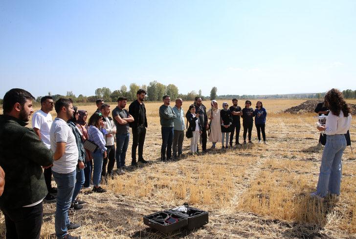 Bitlis'te çiftçi, girişimci ve ziraat mühendislerine dron eğitimi verildi G3