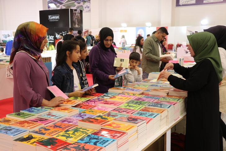 Elazığ'da "4. Ulusal Kitap Fuarı" açıldı G4
