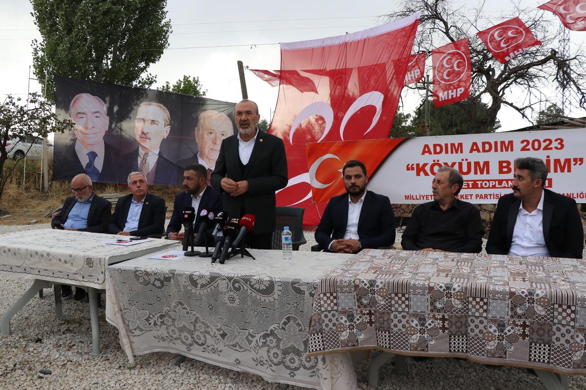 MHP'li Yıldırım, Elazığ'da "Adım Adım 2023; K&ouml;y&uuml;m Benim Sohbet Toplantısına" katıldı