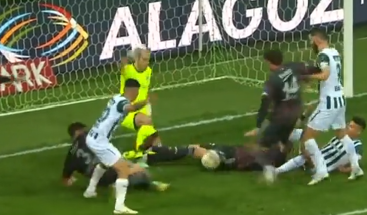 Neler oldu neler! Önce iptal etti, sonra penaltı dedi... İşte o anlar G2